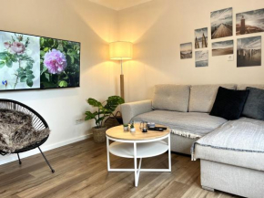 Apartmenthaus Costal Residence FeWo - Costal Residence 1, mit Garten, umzäunt
